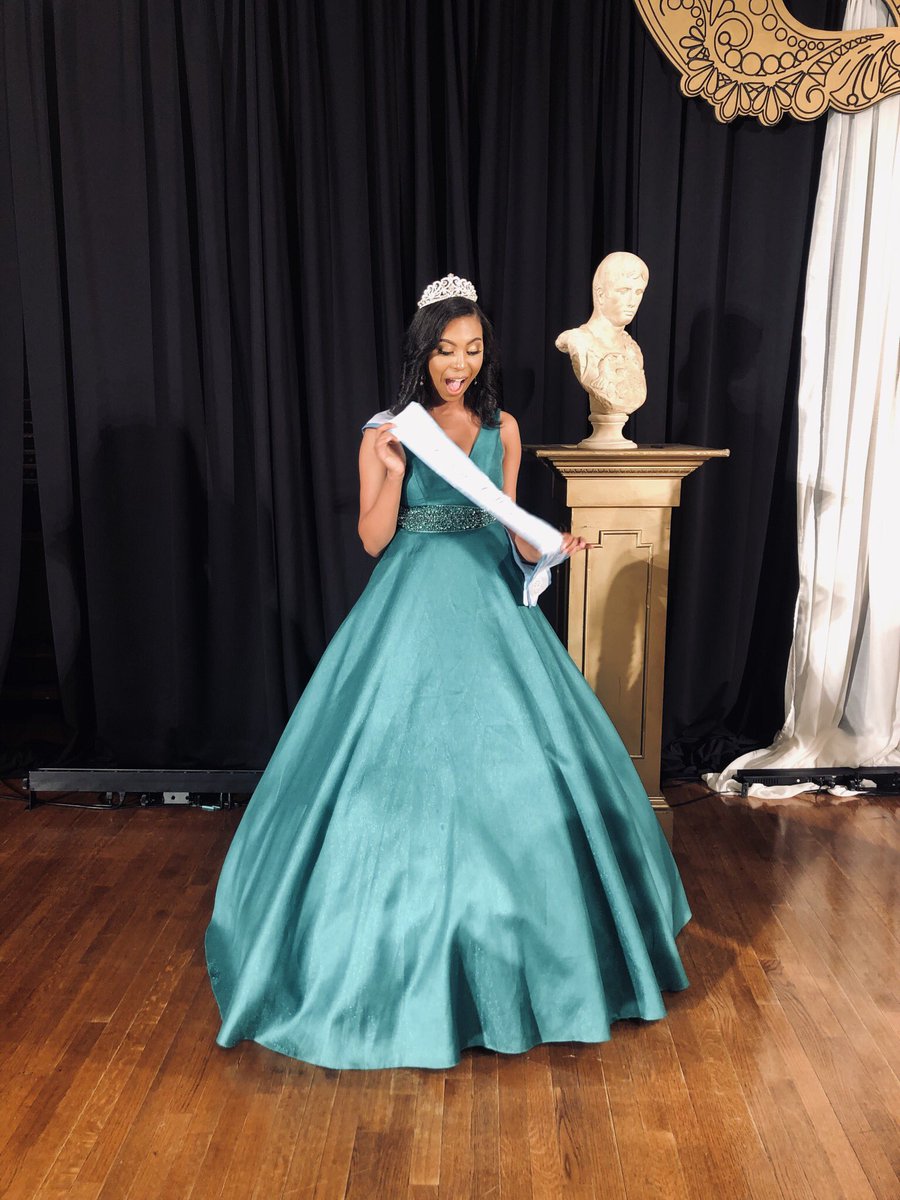 _sydchristina's tweet image. 2019-2020 Second Attendant to Miss Spelman College #yagirlmadecourt #ThePurposeProject #Road2thecrown