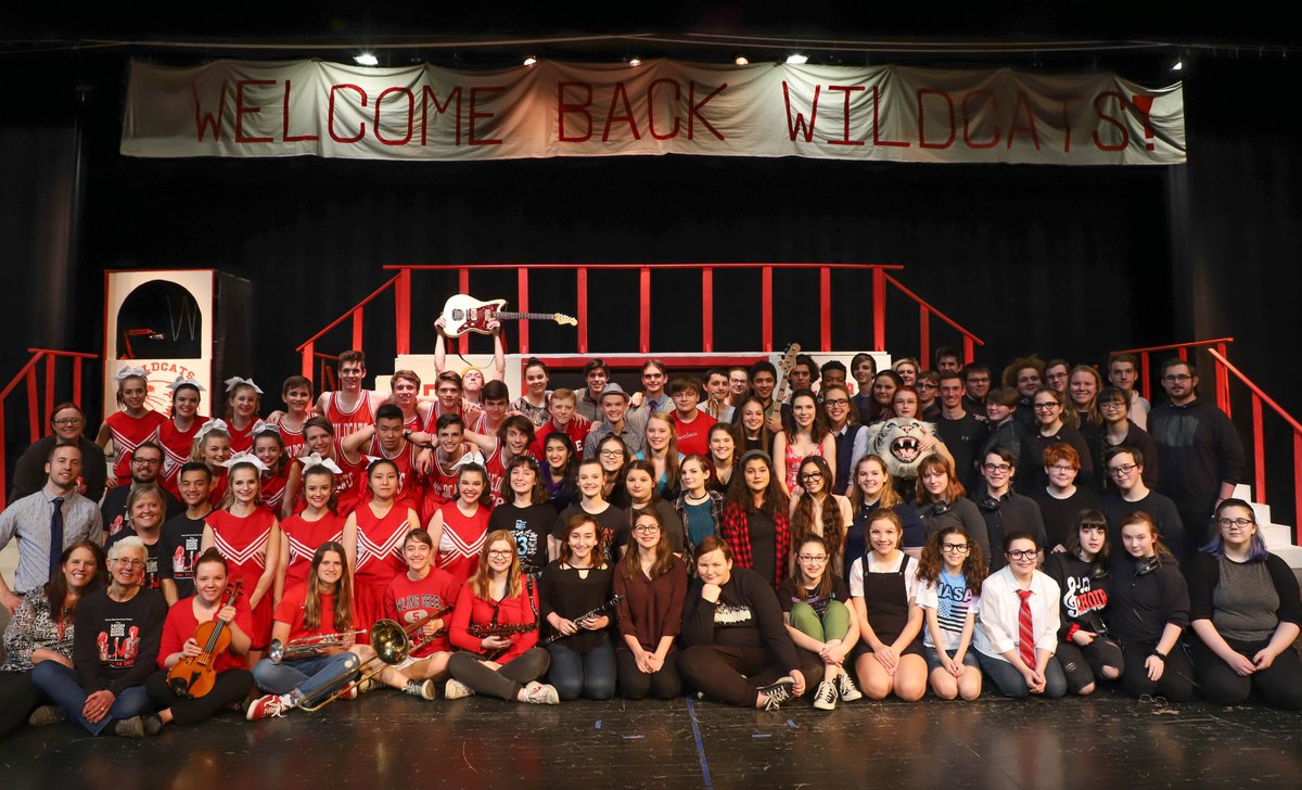 JAnderEdu's tweet photo. As the curtain closes on BGHS Disney's High School Musical congratulations to the cast, crew, musicians and everyone who made this another great production - great job, Bobcats! @BGDramaClub @BGSchools @francis_scruci @JeffDeverBgcs @DanBlackBGCS https://t.co/eLBfcBsA8c