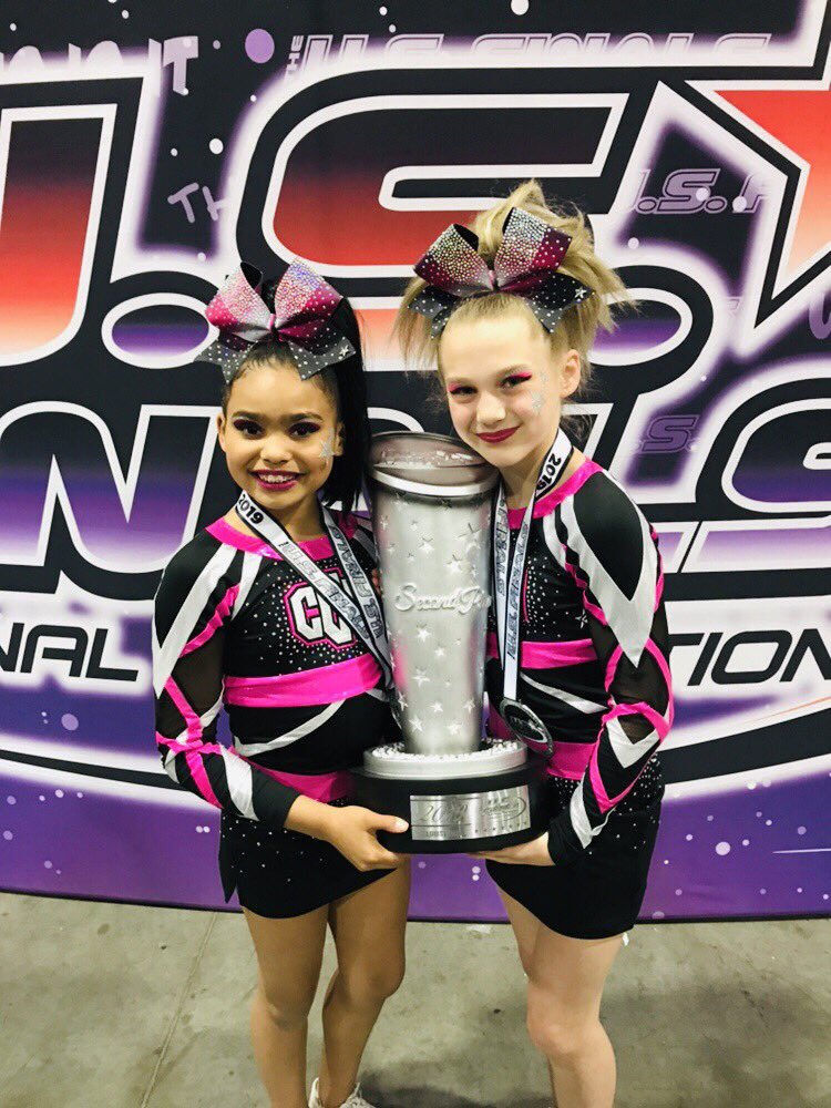 MJMichelleJones's tweet photo. Cheeriffic Allstars Pink Ladies💕🖤 US Finals Louisville 2019🏆 #junior2 #usfinals19 #endittogether #thisisit https://t.co/Smxclod5Ps