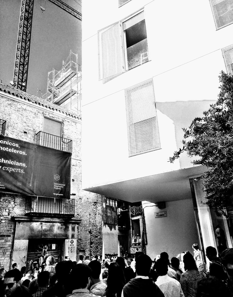 La Calle Real @pepefotografia2 #SaltaALaVistaMLG