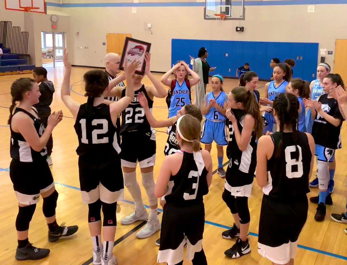LGershgorin's tweet photo. BDS 2025 defeats NEX Elite (twice), Mass Huskies, &amp; Ocean State Panthers to win the 2019 @Ohio_Basketball Jags Gems Showcase!! Tremendous defensive effort all 3 days 💪
#2tourneys2🏆 #RunAs1 #WinAs1 https://t.co/nveNeC2zNn