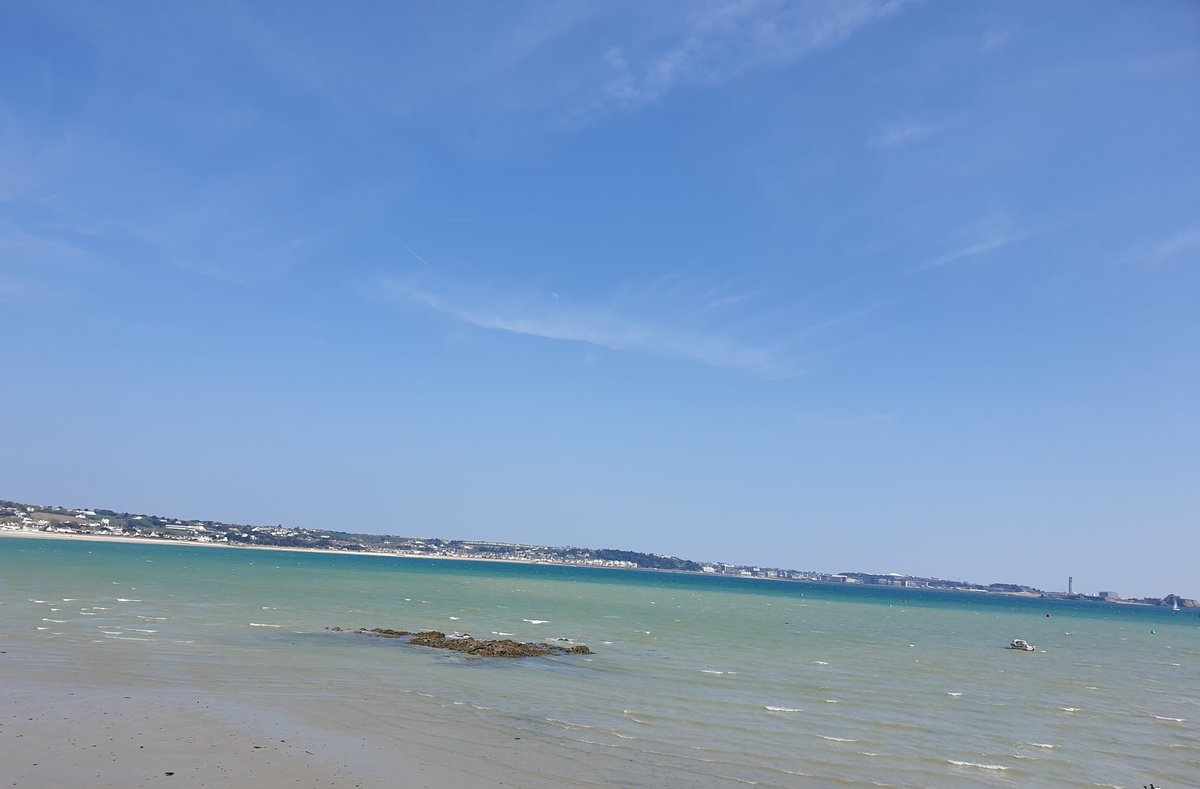 UbertaCH's tweet photo. Enjoying a well earned rest #EasterHolidays #friendship @jersey #teacherlife #HappyHolidays https://t.co/RqdydRXZFA