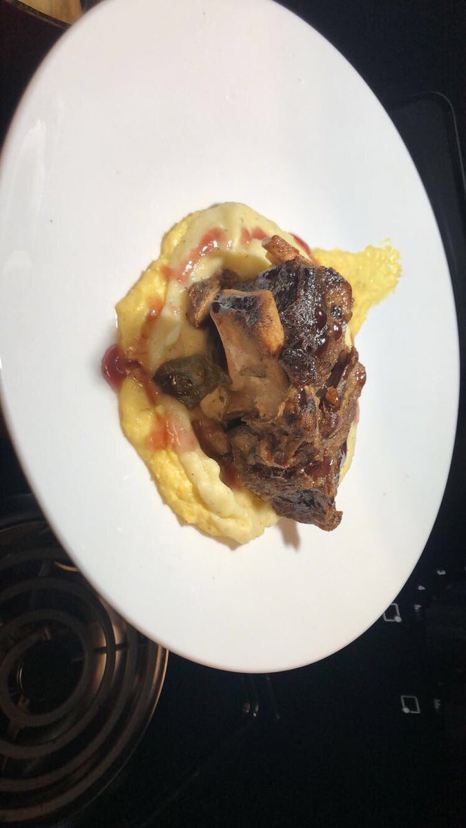CAcatering's tweet image. Late post: Braised beef ribs, garlic mash, and sweet corn purée. #cooksum