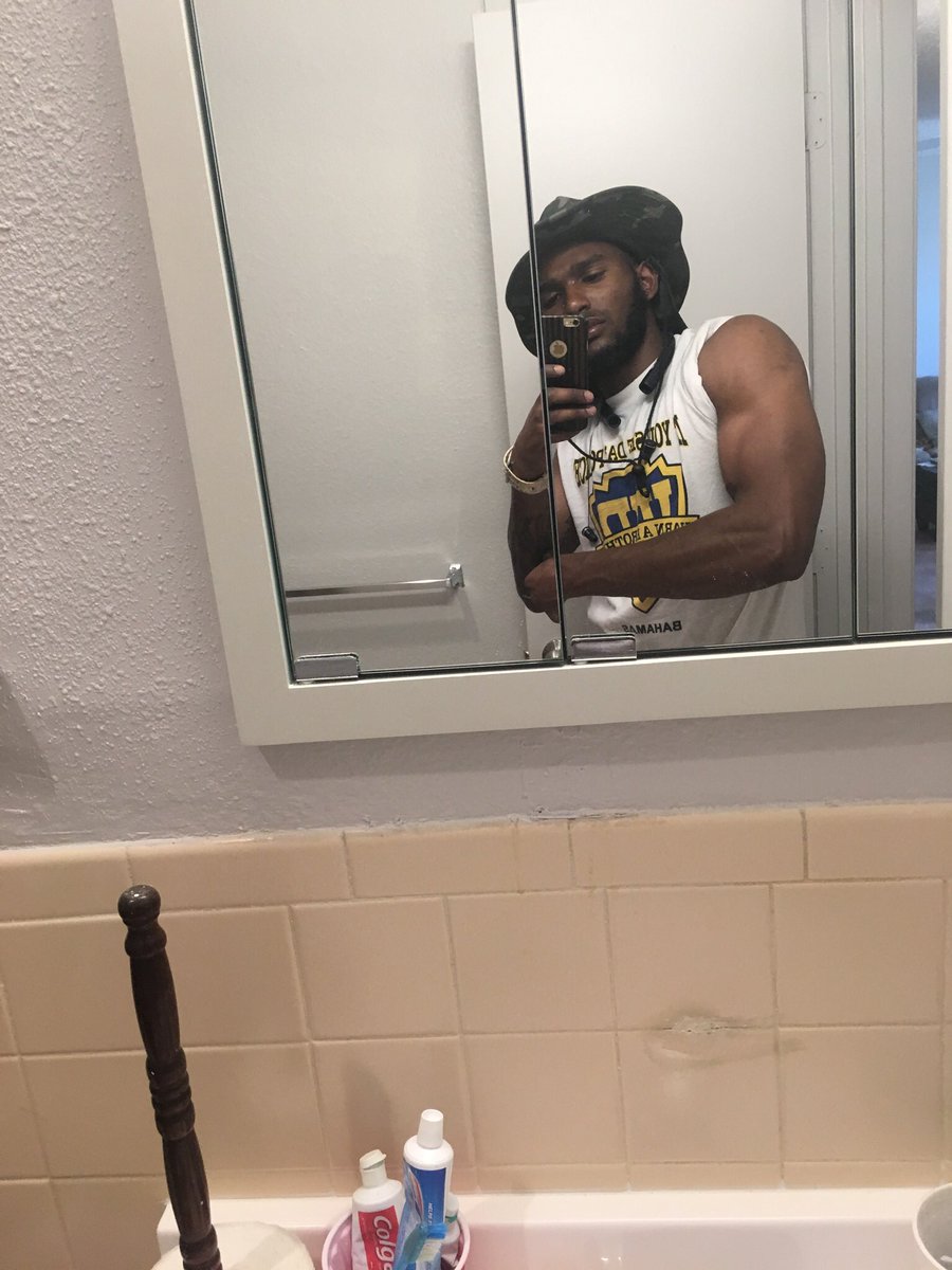 Laztolive's tweet photo. On my yeehhaa shit 👨🏿‍🌾🤠 https://t.co/MO5pcAlzOb