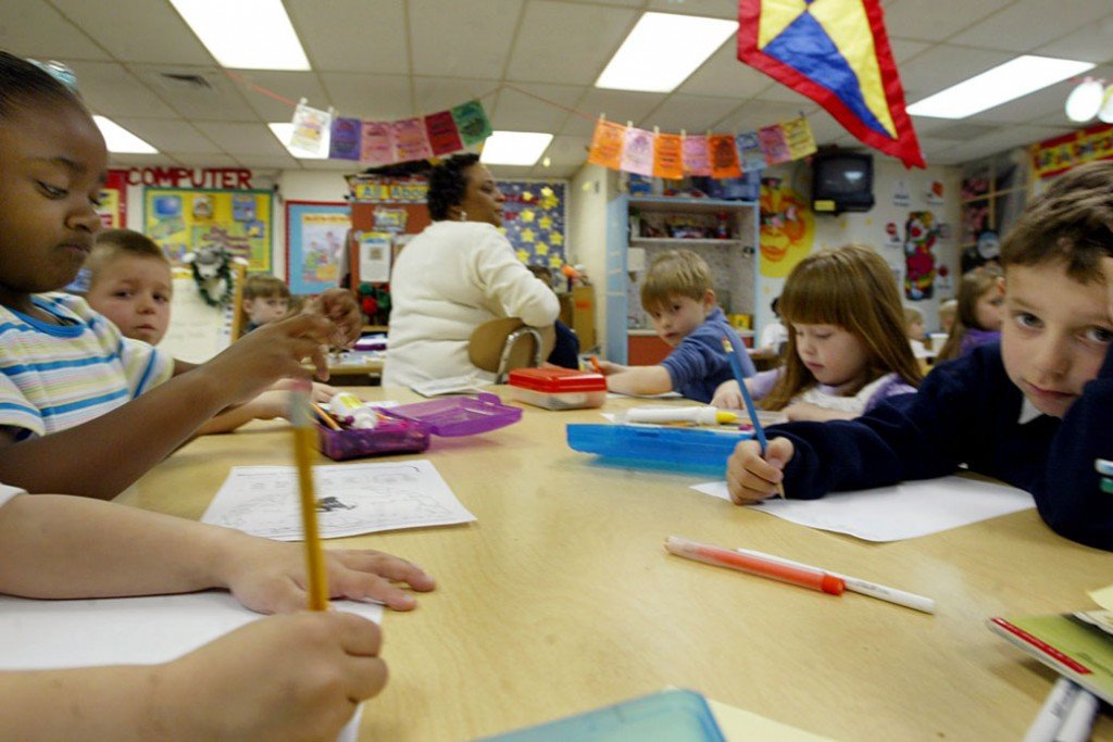 UMichRaceLaw's tweet photo. Associate Editor Rose Lapp highlights the role of school funding and other forms of de facto segregation in preventing meaningful integration of our public schools https://t.co/aO2wJV5dlg https://t.co/bqeEJM3KKK