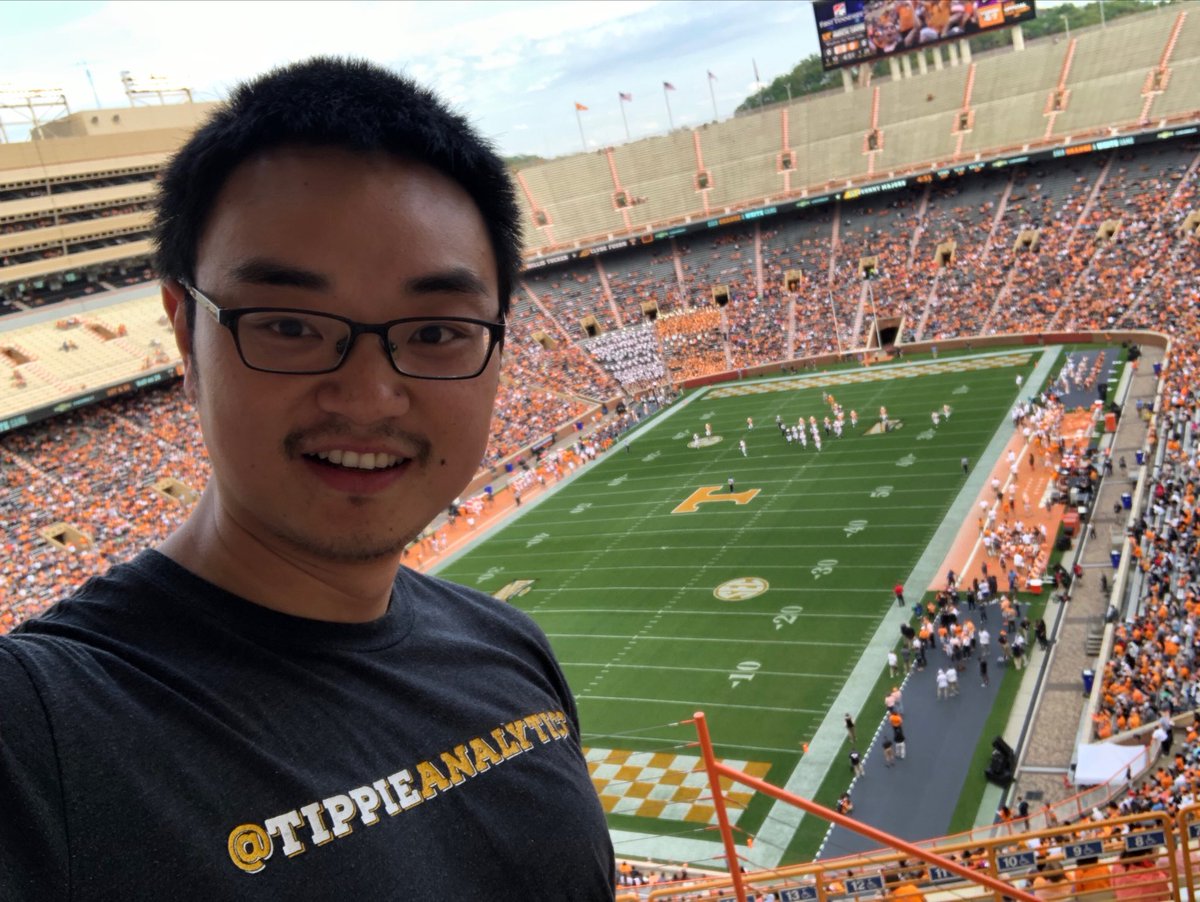 Happen to caught the Tennessee ⁦<a href="/Vol_Football/">Tennessee Football</a>⁩ open practice game, with my ⁦<a href="/TippieAnalytics/">Tippie Analytics</a>⁩ T-shirt!