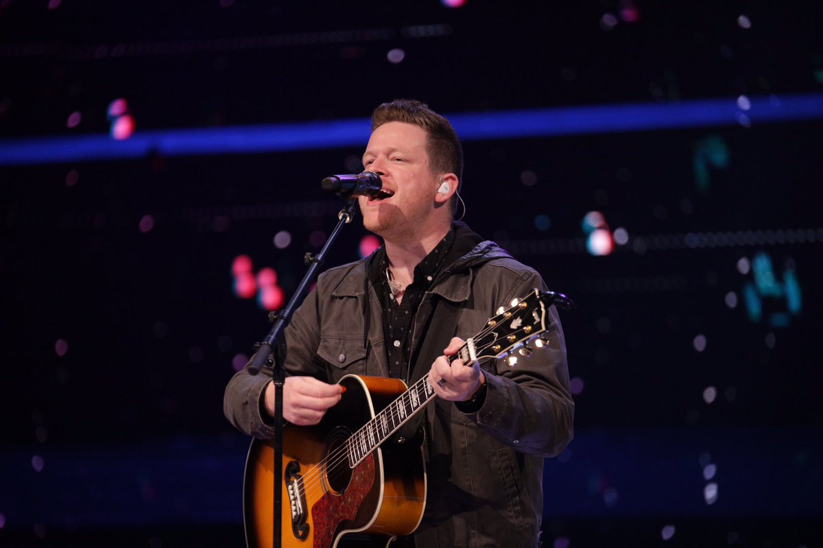 jamesriver's tweet photo. “If there is one hallmark that ought to characterize Christians, it’s love!”
___
It was an INCREDIBLE day at James River Church!
___
#inviewofgodsmercy #sunday #🔥 #jrclife https://t.co/IjXE3qpCaM