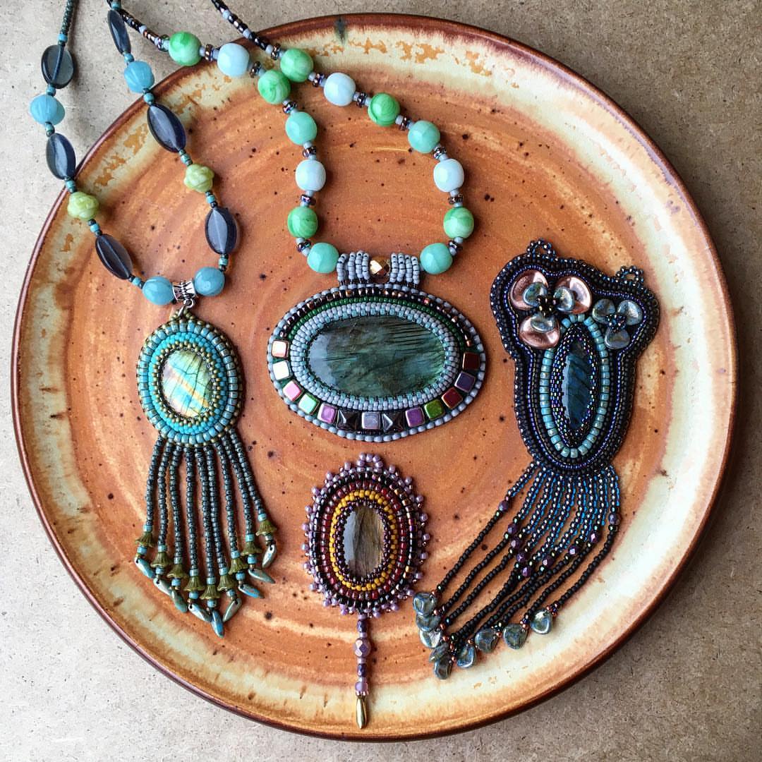 ABeadedLife's tweet photo. Repost from : @martajewelry 
#beadedjewelryofinstagram#abeadedlife #bohojewelry #bohemianjewelry #bohochic#bohostyle #rusticjewelry #beadedjewelry #handmadejewelry #jewelrydesigner https://t.co/Ot0xwljz4b