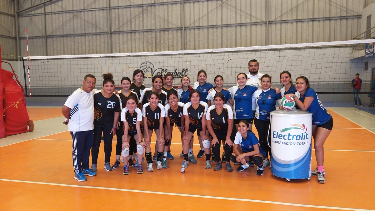 SMG_GALAN's tweet photo. Felicidades #Electrasvb por este triple triunfo el día de hoy, gracias #Ocotlan por recibirnos siempre bien.
Hoy #Electras llega a 31 victorias consecutivas sin derrota.
#FuerzaElectras @Electrolit @voleibolFMVB @FMVBvoleibol @DelaRosaDLR @PerduraMx @informador_JAL #volley https://t.co/BjSwTVfQlA