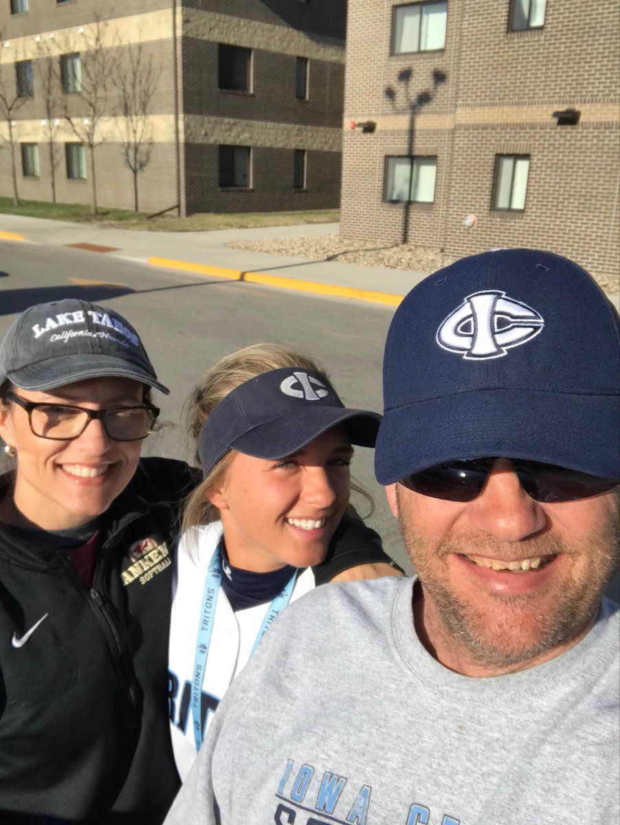 ddavidbingham19's tweet photo. Softball Sunday Selfie #19onfire https://t.co/8KuWVVEQgA