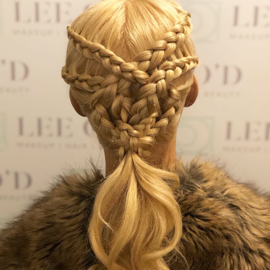 #WinterIsComing But until it arrives, doing Daenerys-style hair certainly passes the time! #GOT8 #GamesOfThrones #plaits #braids #DaenerysTargaryen #Motherofdragons