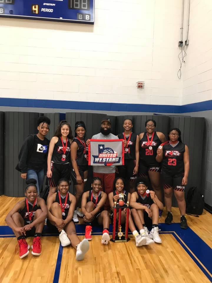 Brucemccowan27's tweet photo. Ladyforce great way to start the season. #Ladyforce #WeTheWave @westtexasbball https://t.co/lDeM7K1wFo