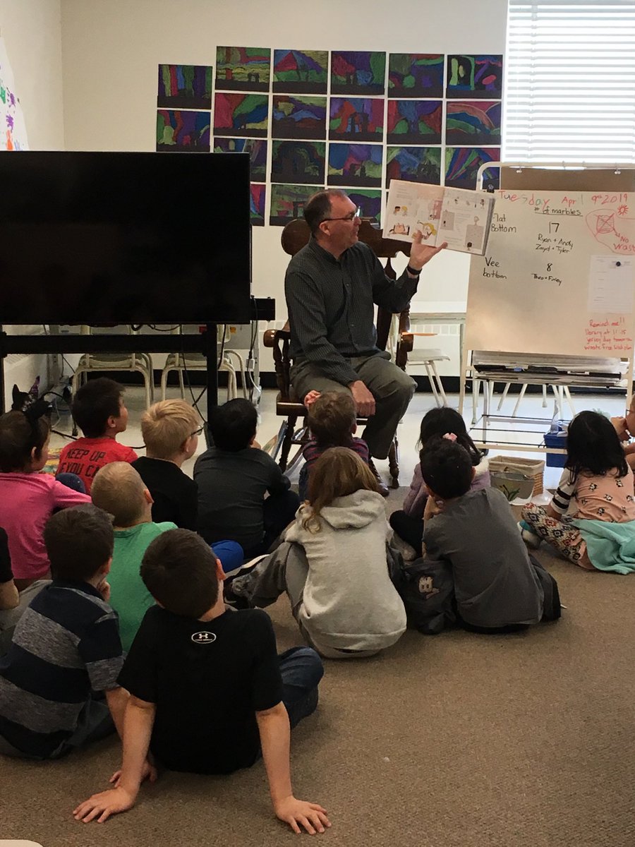DDS346's tweet photo. Thank you to Mme. Monfette and Mr. McMahon from Area 5 who came and read to classes for our Readathon!! https://t.co/Veeafbh6DT