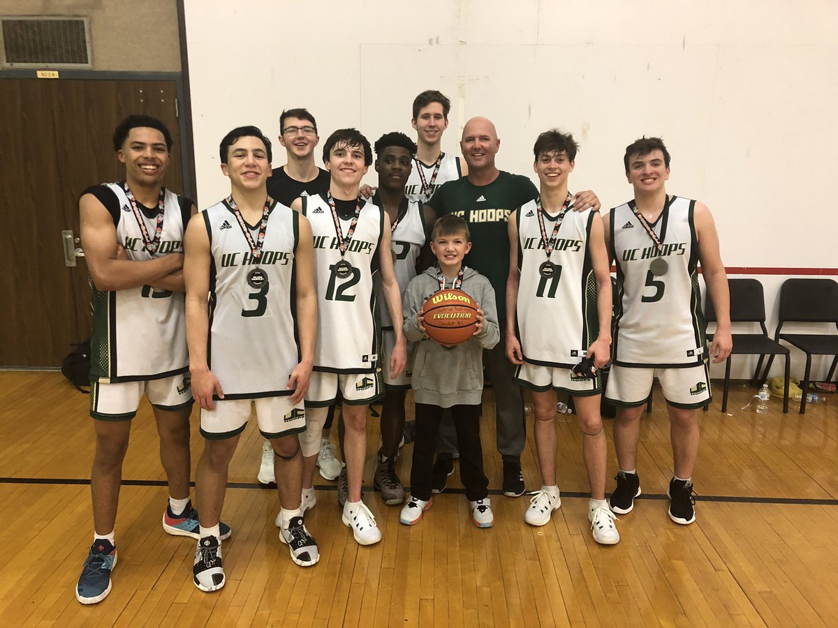 UC_Exposure's tweet photo. I don’t talk about bracket wins but growth and progress. We grew from the Houston GASO to take home the Silver Guantlet Title in Indy! Back to WORK Tuesday. No one will grow more then UnCommon in all areas which is what real players crave! #UCHoops #4PartsMental1PartPhysical https://t.co/DeOLtfxriH