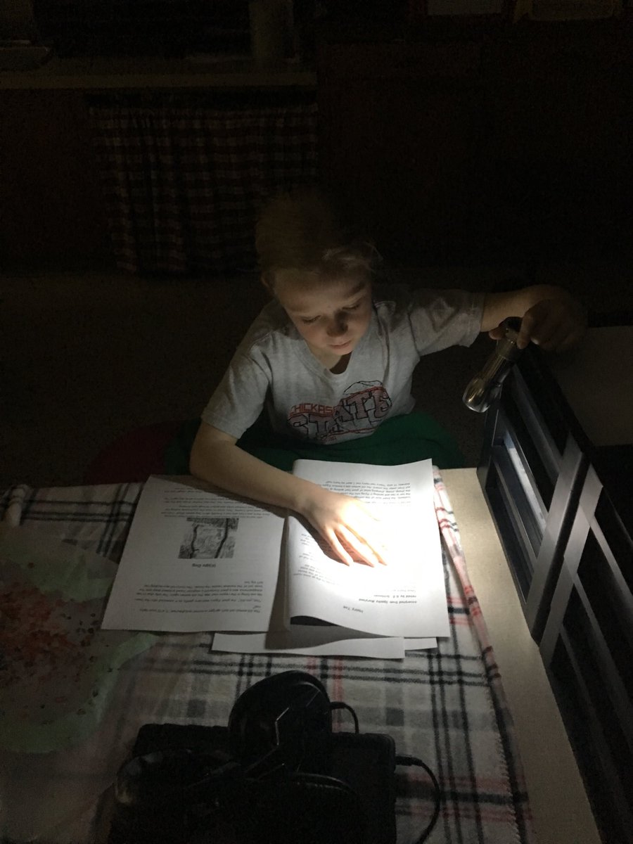 baltes_s's tweet photo. Reading was a hit at our camping party! #NHTribe ⁦@SaraBaltes⁩ https://t.co/dEup1GrdvB