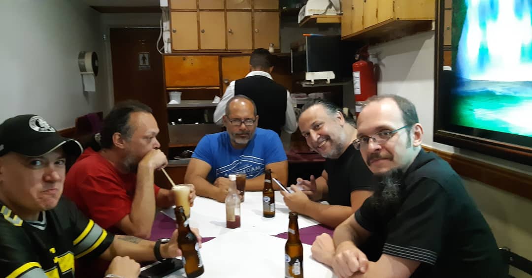 #MetalExtremoVzlaLaPelicula el primer documental sobre los orígenes de la música extrema en #Venezuela junto con nuestro primer entrevistado Franklin Zambrano. Pueden estar atentos a nuestras redes #Entrevista #Metal #DeathMetal #Cine #Documental #Pelicula <a href="/C_Exprimidos/">Cerebros Exprimidos</a>