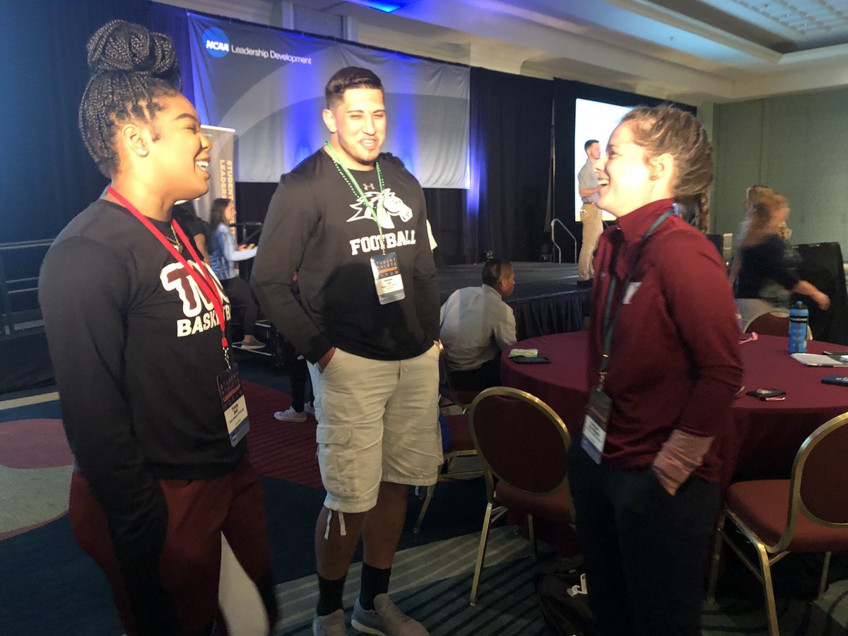 mvanmourik6's tweet photo. “The future will take care of itself, if you take care of TODAY.” Sad to leave Orlando but coming back to campus with renewed 🔥 🔥 🔥 #SALF2019 #LearnLead https://t.co/fB1aQG7u74