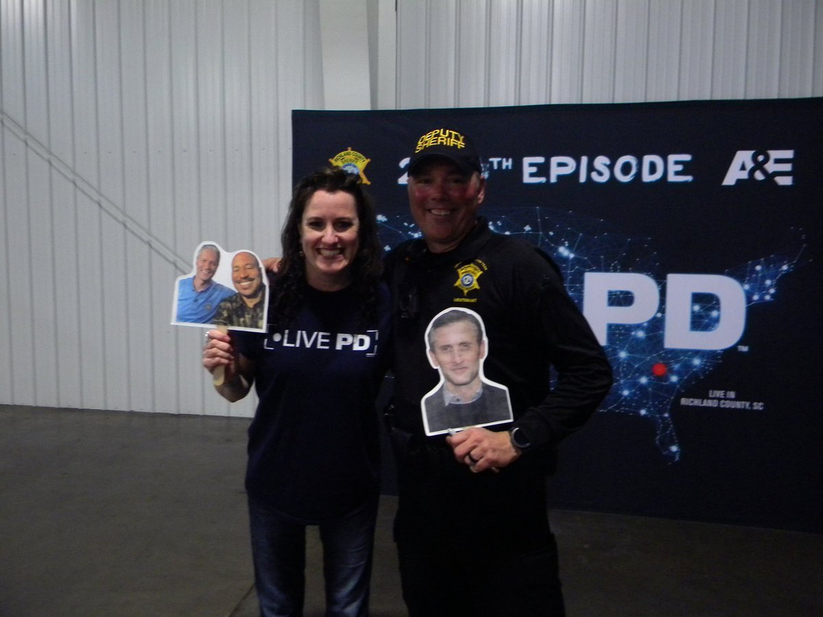 AngieWiley89's tweet photo. @RCSD #LivePD #LivePDWatchParty #livepd200 @OfficialLivePD @danabrams @TomMorrisJr1 @thundacat830 @Sean_C_Larkin https://t.co/w8gs1i2t1O