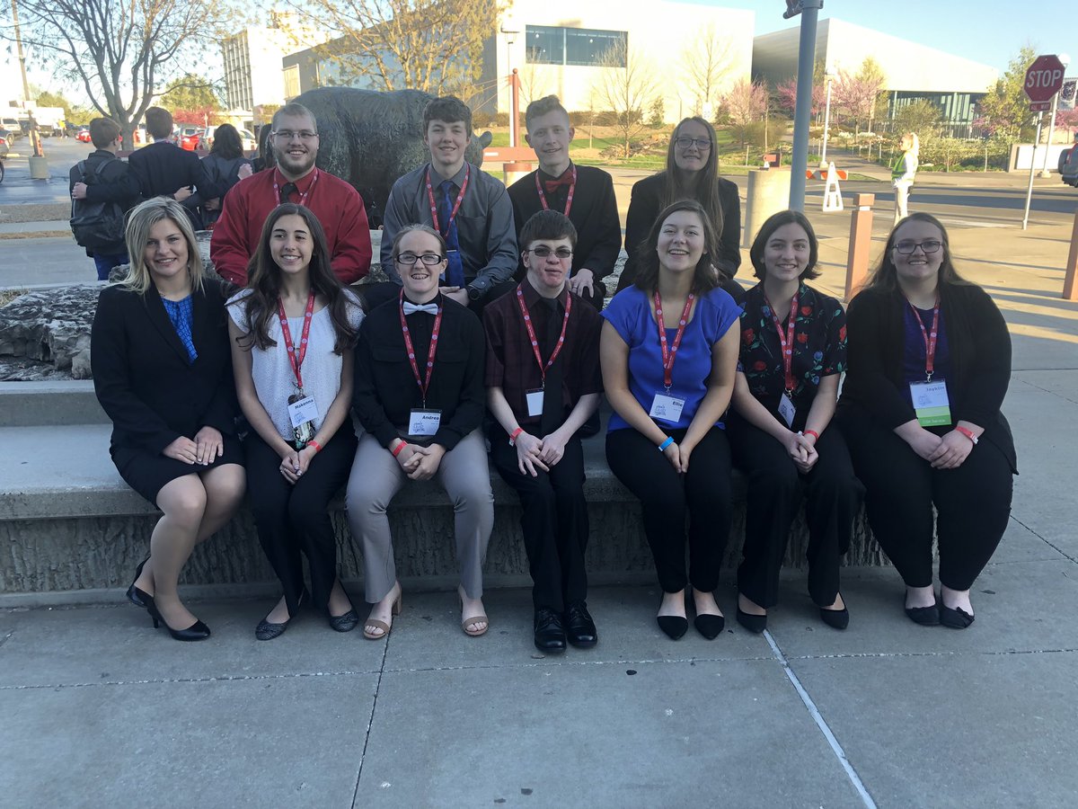 Drexel_FBLA's tweet photo. We’re ready for #MOSLC 😁😎 https://t.co/oWQ5FkYroy
