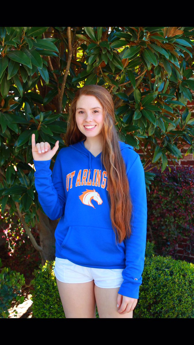 mollie_blank's tweet photo. I’m thrilled to announce that I have verbally committed to play D1 volleyball at the University of Texas at Arlington!! Huge thank you to my family, teammates, and coaches for pushing me to become the player I am today and for always supporting me!! #MavUp 🤙🏼💙🧡 https://t.co/ELle3FFdEo
