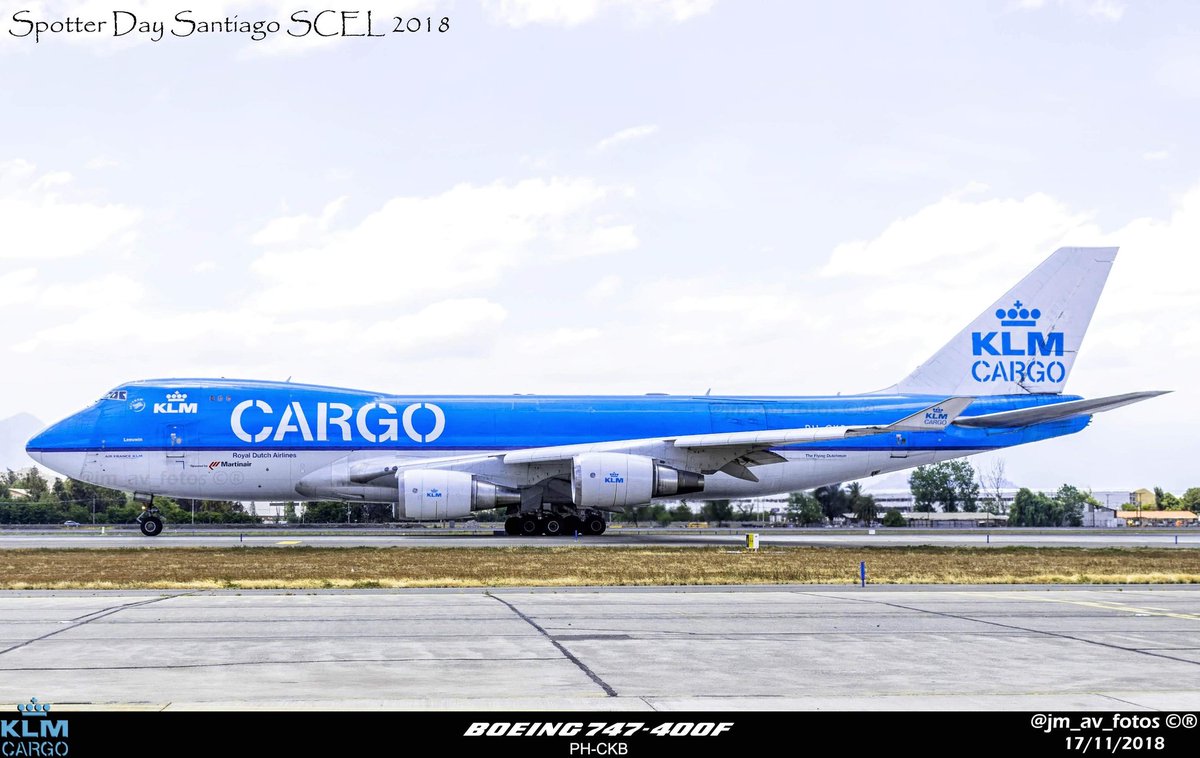 jm_av_fotos's tweet photo. The Queen F. 👑
@BoeingAirplanes @KLM @KLM_AR #b747f #AvGeek #scel #nuevopudahuel #santiago🇨🇱 #spotterday #avporn #photography #aviation4u #taxing #photo #photography #spotter #spotting #canon #canont3i #phckb https://t.co/u8lzHV6rEt