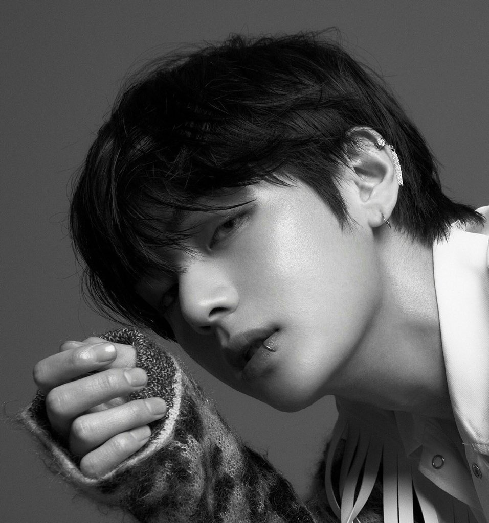 prettyboykook's tweet photo. @softlacetae https://t.co/LeMkaEQdsD