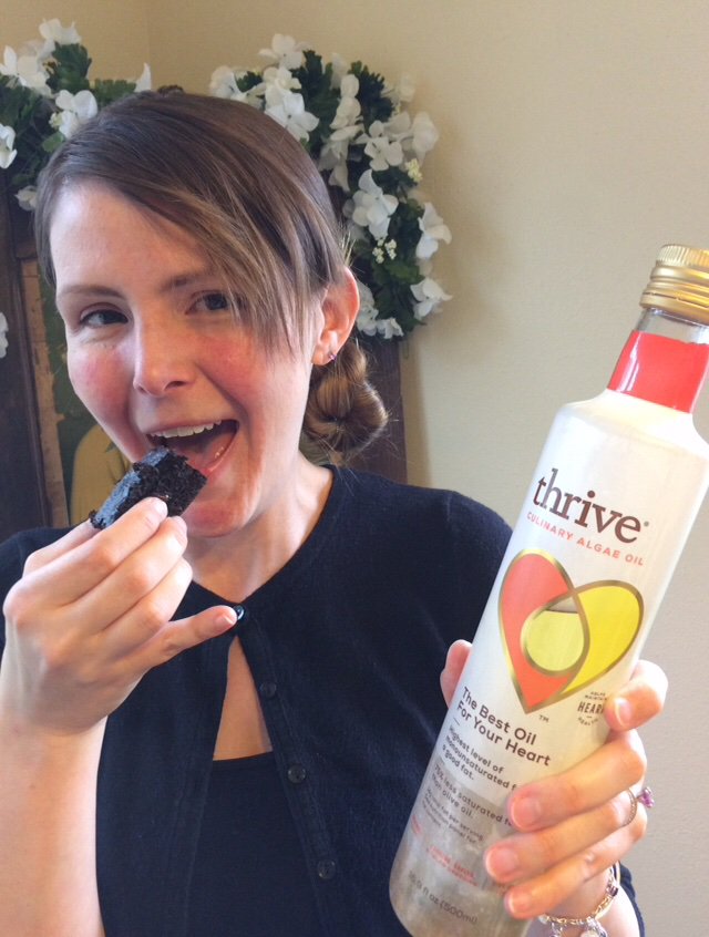 KikiVoxx's tweet photo. My Tryazon group really enjoyed the Thrive - Better For You Cooking Party. Thrive Culinary Algae Oil has been a hit! We all love it!! It’s so light. The salad and brownies were amazing! Thrive Culinary Algae Oil is my new favorite! #Tryazon #TryThrive @Tryazon @thrivealgae https://t.co/hcsoyhUgT8