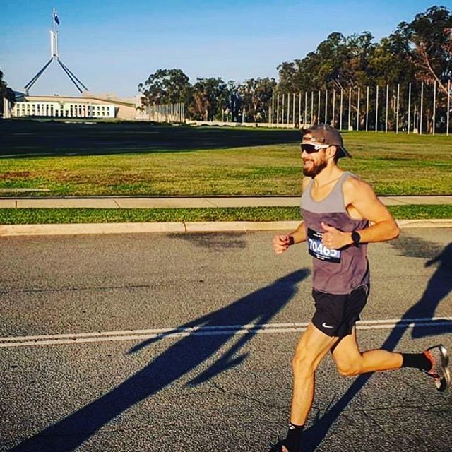 While everyone else was out riding bikes, @lakey_870 thought he would just jump of the couch and run a 35min - 10km at the <a href="/austrunningfest/">austrunningfest</a> . What a hitter 🔨 💪 bit.ly/2P9z5Ru