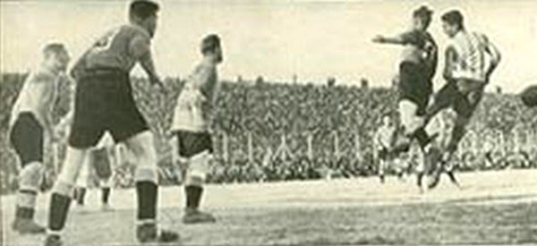 Si bien  #Union  ascendió a Primera en el año 1966, tuvo actuaciones destacadas. El 17/06/1929, goleó al Chelsea por 5-0. También venció a un combinado de jugadores de Atlético y Espanyol por 6-5, el 28/07/1935. En 1949 y 1963 estuvo muy cerca del ascenso. Hubo que esperar.