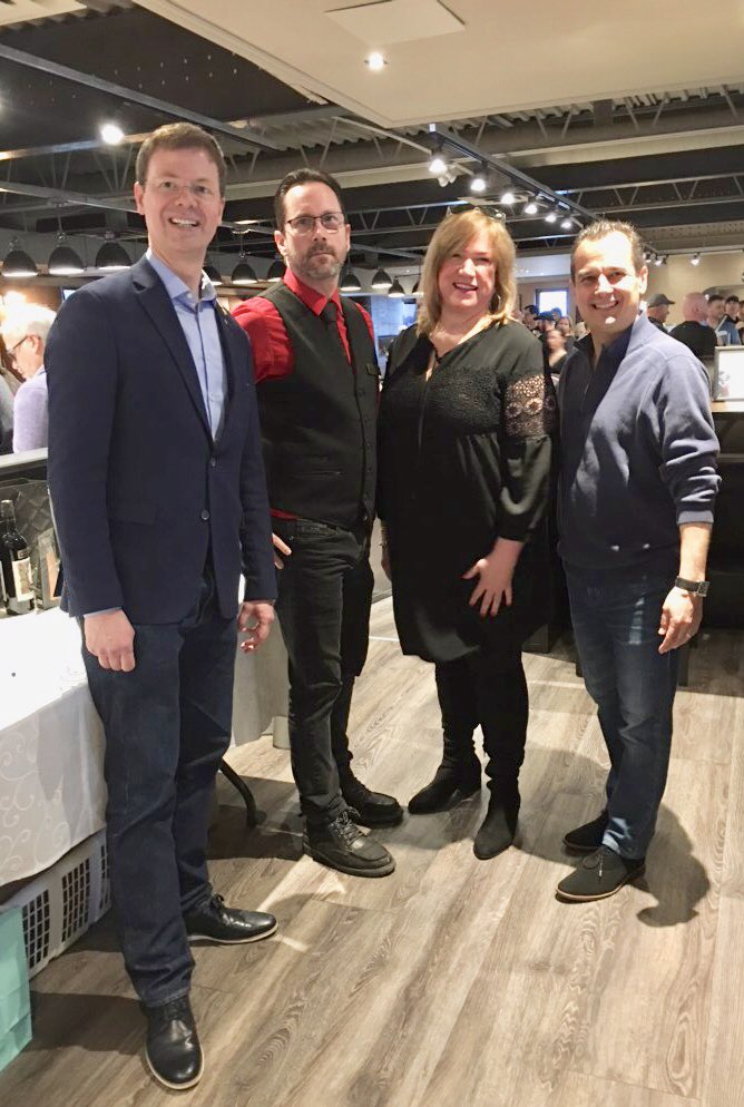 SvenTrueNorth's tweet image. Stopped in at the 2nd Annual “Pool for School“ Tournament in support of @Riverside_JMac. #Education matters to our community! TY to lead sponsor @StompRealtyInc, table sponsors, silent auction sponsors, @crookedcue, organizers &amp;amp; all participants! #MississaugaLakeshore #PortCredit