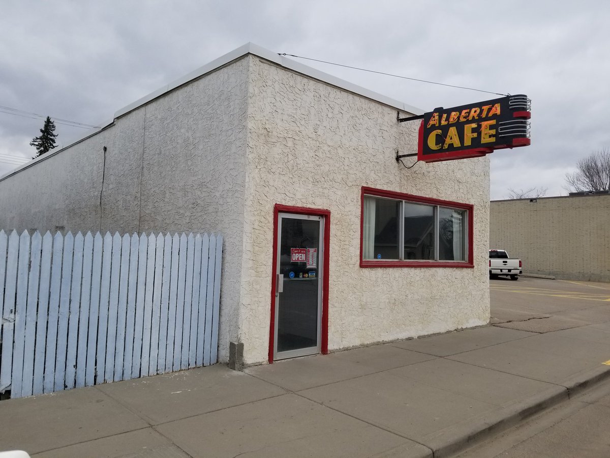 Stopped in Westlock for something to eat. Wondered what this place might have - burgers and fries?... Nope - a delicious Chinese buffet and the place was packed!
