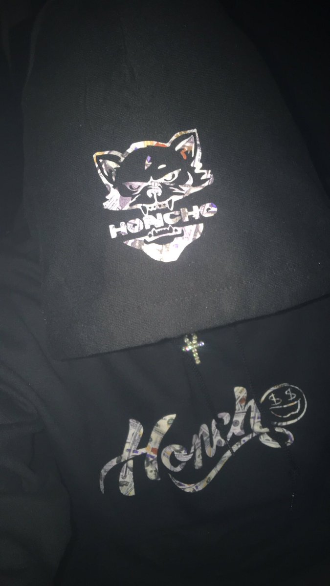 C_SavageN's tweet photo. #HonchoStatus 💸 ... DM @kailand15 for the 💧 https://t.co/aKa3xUqi52