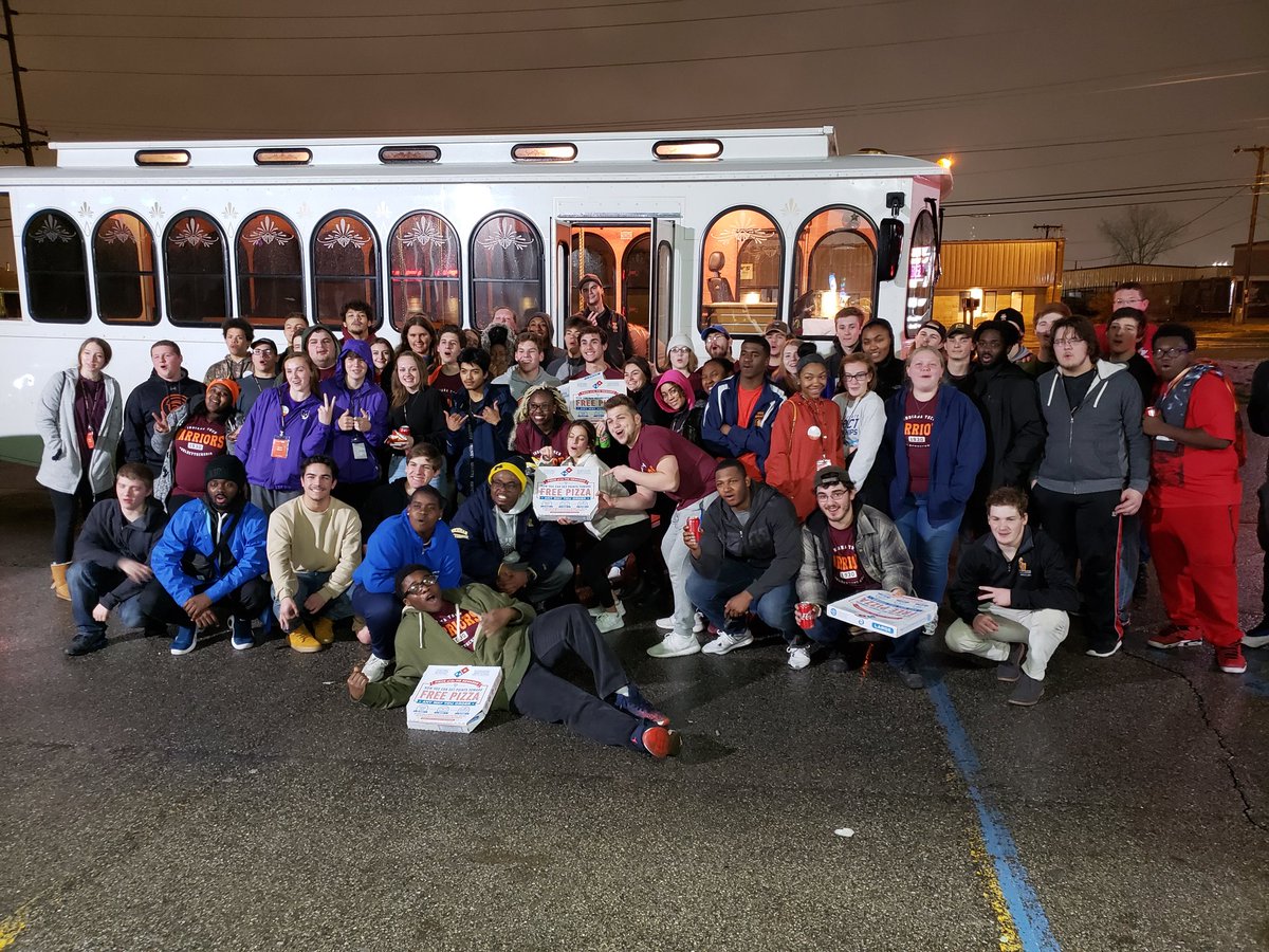 AndreaCrilly25's tweet photo. What a fun night! Go Warriors!
#selecttech2019 https://t.co/kuPcxHTKWO