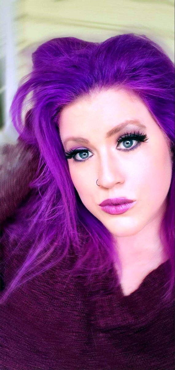 JaimJaim84's tweet photo. Find more purple looks on my #instagram page Purpledemonmakeup.
#makeupaddict #makeupblog #beautyblogger #makeupbyme #makeuplover #todayslook #lookoftheday #purplehair #purplemakeup #girlswithpiercings https://t.co/MeVOJv0YaJ