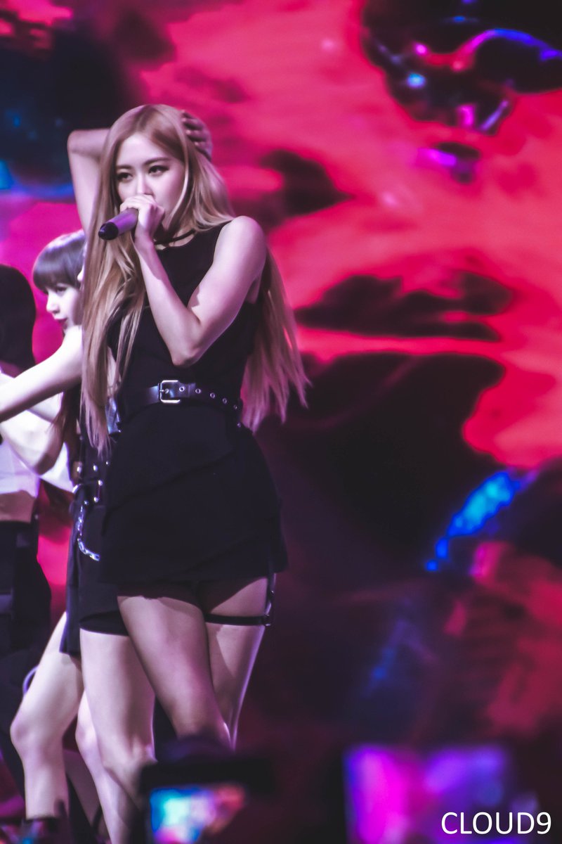 pikajichuu's tweet photo. 190410[HQ] SAMSUNG EVENT BLACKPINK ROSÉ 
#블랙핑크 #BLACKPINK  #로제 #ROSÉ 
LINK: 
https://t.co/dsxHY0P1oJ
https://t.co/PJE0ok9rFv
https://t.co/fqzZQ6f2PS
https://t.co/gAt1Vgo7OZ https://t.co/yOpCSXSlsb