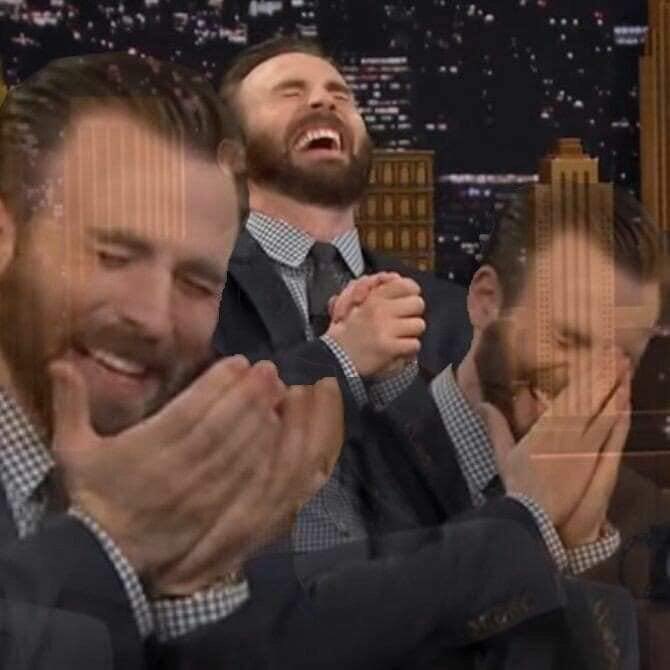 Yo: *cuento un mal, pésimo, horrible, asqueroso y patético chiste sin nada de gracia*.             Mi novio, con el agua de calzón que le di, enamorado ya de mí y cegado de amor: