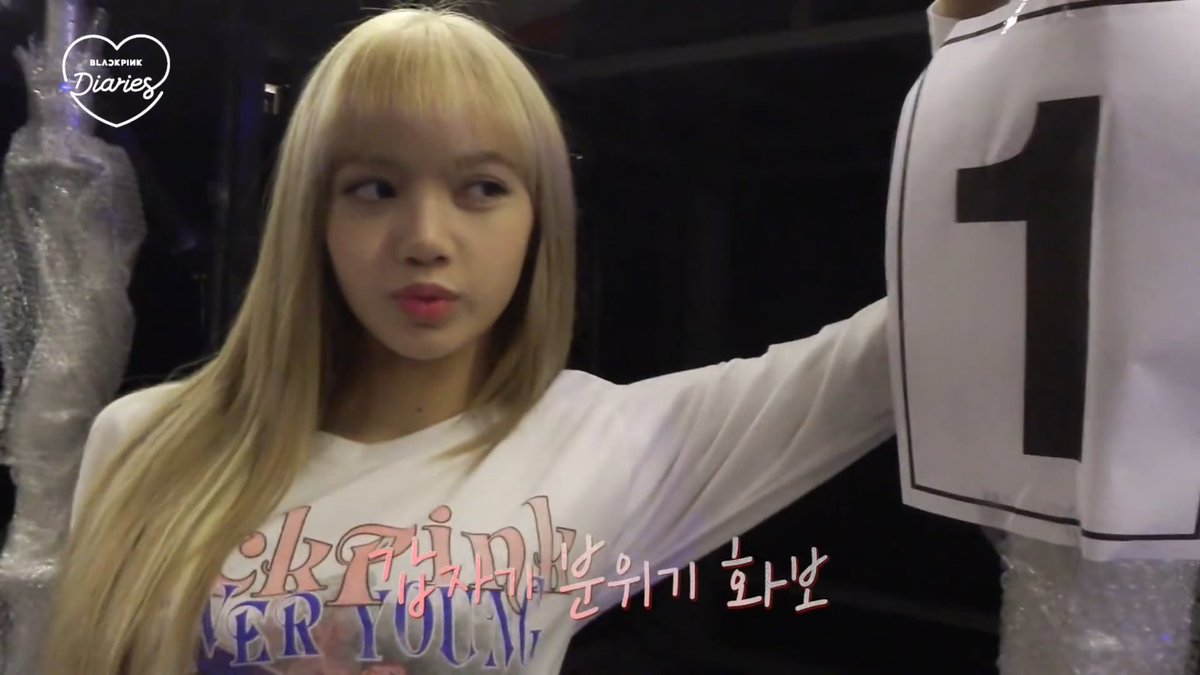 on twitter lisa is officially the most followed kpop idol on instagram who is not even korean lisa mostfollowedkpopidol - most followed kpop girl on instagram 2019