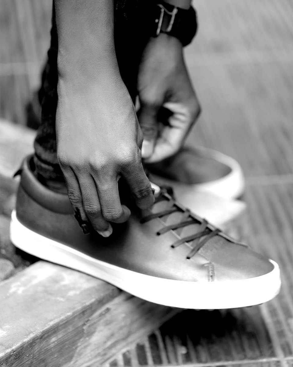 ARDILESsneakers's tweet photo. Nyoblos itu keren! Yuk gunakan hak pilih Anda, jangan golput! https://t.co/yqMpNkDgke