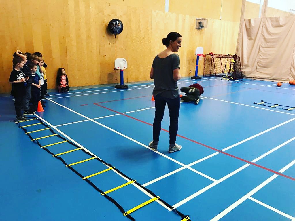 rhirhi8's tweet photo. Nephew birthdays!! Ben will never forget the time his crazy aunt made an obstacle course for him and his 20 friends. Although I was heavily judged I think it went well. #logrolls #kidsareharsh #mysistercantwatch #icrackedmyphone #ihadfun #thatsmeontheground https://t.co/eD2ozy5U7K