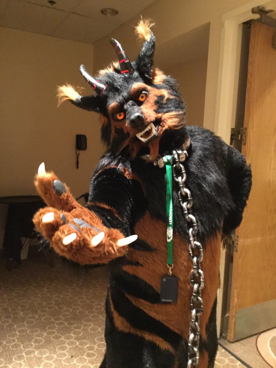OtakuKitty01's tweet photo. Photos from #motorcityfurcon 2017! My first time attending a fur con back then! Fun experience ever! Was nice meeting you all for the first time Vix and Blazen and Avwuff Boz Red Jeto and many others! Since then,I've always loved attending fur cons and appreciate seeing you all💕 https://t.co/Fvj9UqNWqi