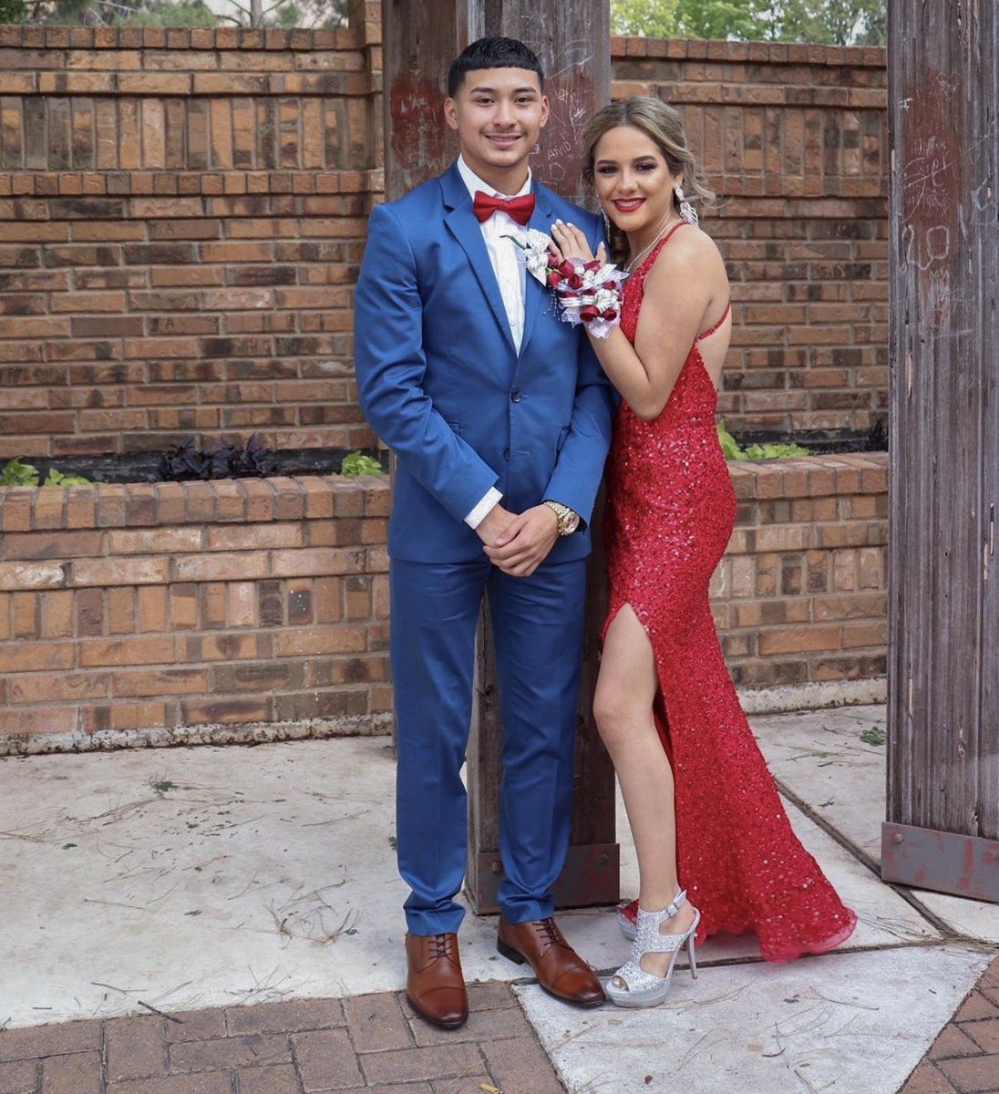 JanetteLujan2's tweet photo. Take a peek at this stunning couple ❤️ Tyra &amp; Nathan #Prom2k19 https://t.co/ws65h2BCzv