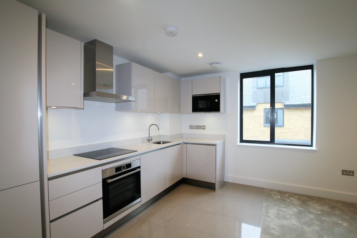 MardenHomes's tweet photo. Coval Lane Phase 2, Chelmsford CM1 1AE

Last One Bed Apartment remaining at £225,000

Includes all appliances, flooring and allocated parking

Contact the sole selling agents, Location Chelmsford on 01245 350663 https://t.co/T72ikX5wyG