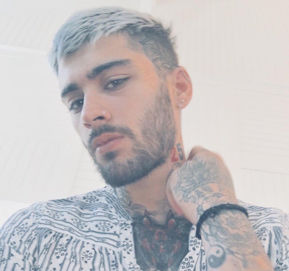 Directlyrics - News tweet media