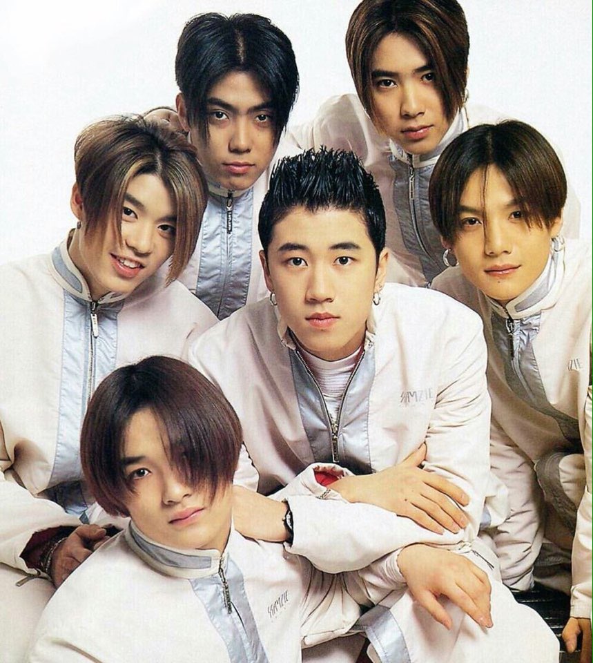 jekki_oppas's tweet photo. Happy anniversary to my ultimate bias group Sechskies! Thank you for inspiring me! Hoping to see you in person!  
#22yearswithSECHSKIES 
#foreversix https://t.co/xLhwJHVn4q