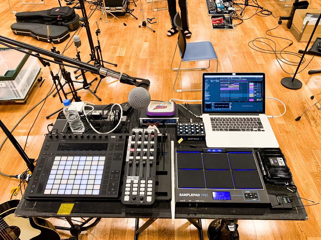 Asahi_Uchida's tweet photo. #synthesizer #synth #music #electronicmusic #techno #synthwave #producer #thexxxxxx #modularsynth #musicproducer #band #ableton #dj #musician #musicproduction #studio #keyboard #beats #electronic #synthesizers #analogsynth #reonsynth #alesis #live #midiboard #abletonpush2 #xonek2 https://t.co/4CYiO3Sqs5