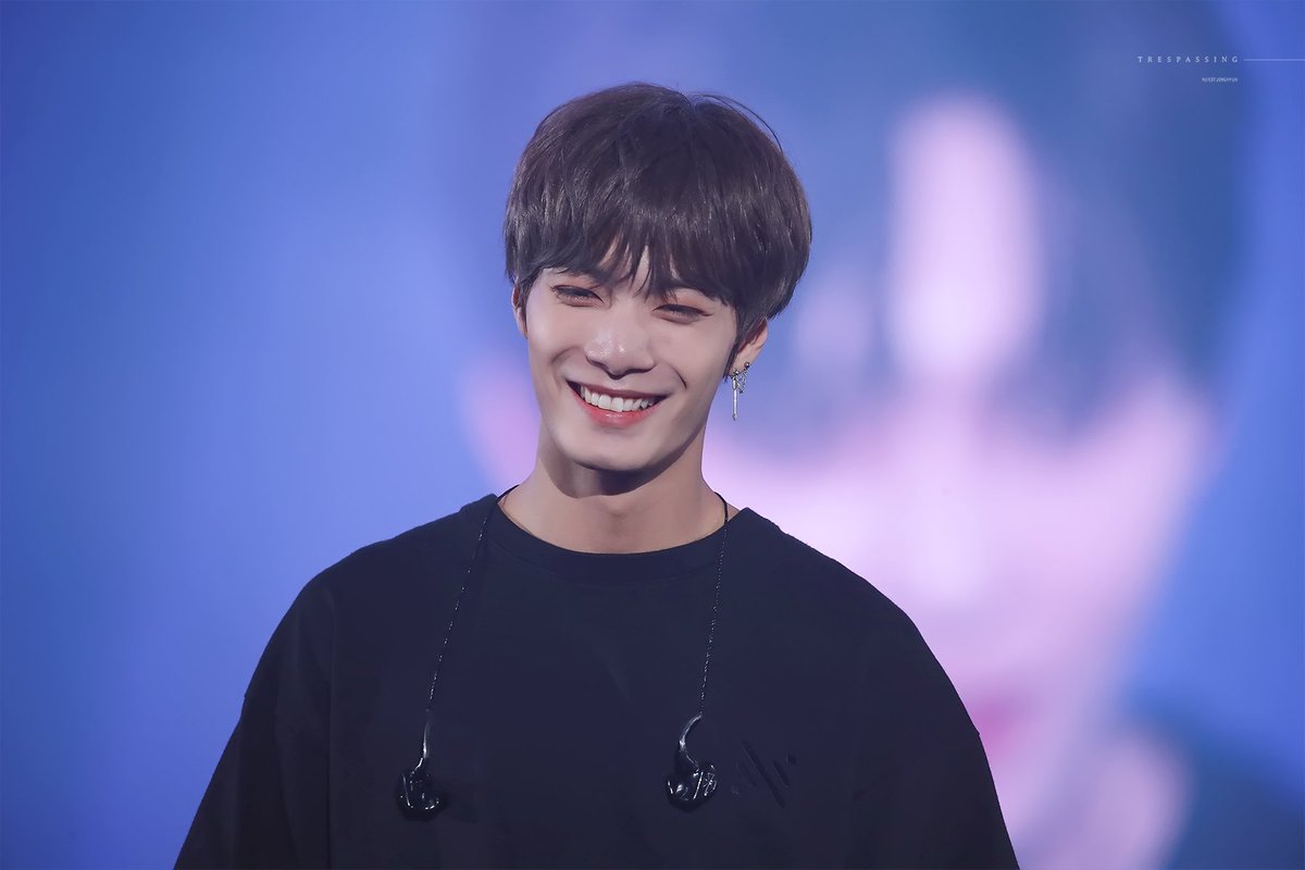 trespassing95's tweet photo. 190412~190414 세뇨콘 종현이  ପ(⑅ˊᵕˋ⑅)ଓ  #JR #김종현 https://t.co/KlaWzZrS0X