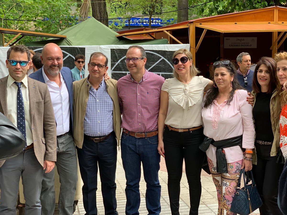 Cs_Caceres_'s tweet photo. Otro año en #Cáceres éxito de #Extregusta. Allí estuvo @Cs_Caceres_ con el candidato a la Alcaldía, @alcantaragrados y con el candidato a la Presidencia de la Junta de Extremadura @Cs_Cayetans https://t.co/lNSLSmFOeB