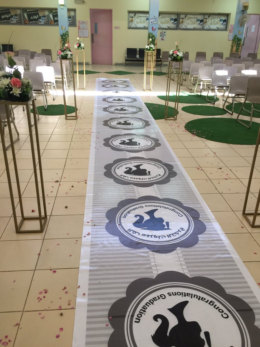 sec28_'s tweet photo. الاحتفال بتخرج طالبات الصف الثالث ثانوي يوم الاثنين الموافق ١٠/ ٨/ ١٤٤٠ https://t.co/DBFXdzYBzY