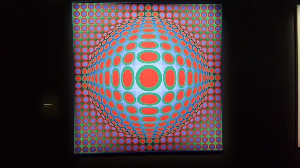 Très belle expo #Vasarely  <a href="/CentrePompidou/">Centre Pompidou</a> #hongrie