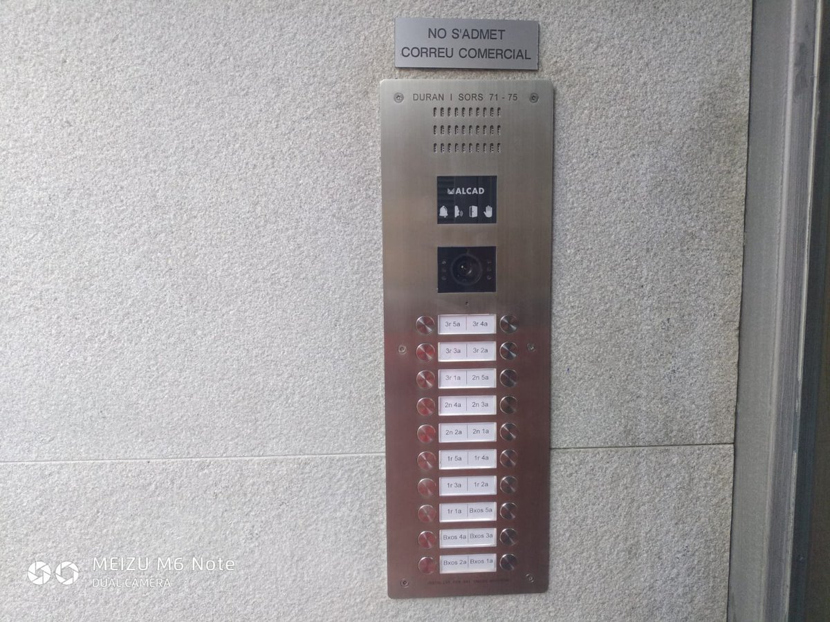 AlcadBarcelona's tweet photo. #ivandal sin duda la placa definitiva.
Con accesibilidad y #antivandalica #Alcad #videoportero #seguridad #portal #wecapture https://t.co/P1n0bL3kiP